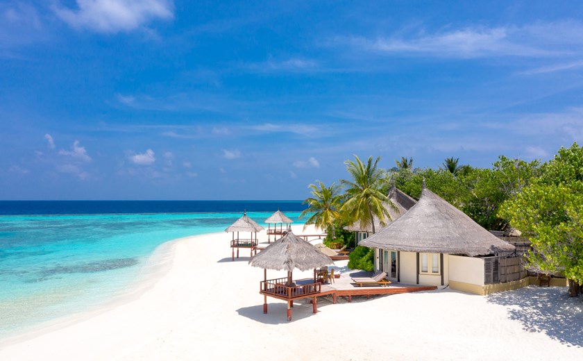 Banyan Tree Vabbinfaru Our Moments Package
