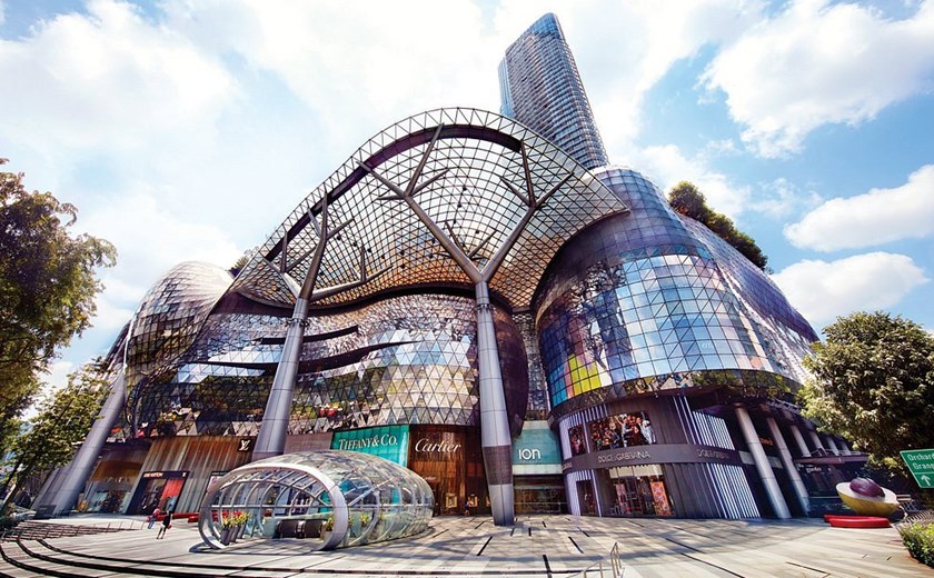 Indulge in exclusive private shopping guided by a personal concierge