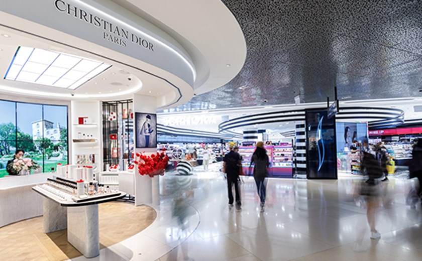 Indulge in exclusive private shopping guided by a personal concierge
