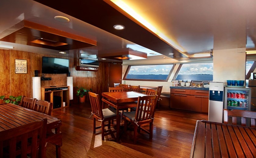 8D7N Liveaboard Palau