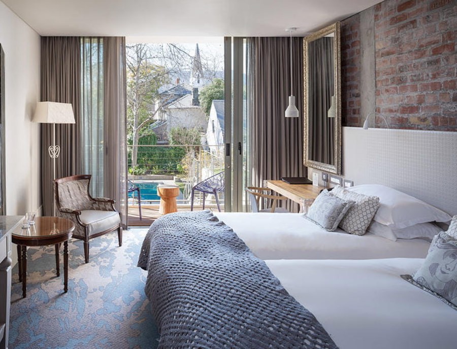 Elegant Cape Town Stay With Unforgettable Luxury And Comfort