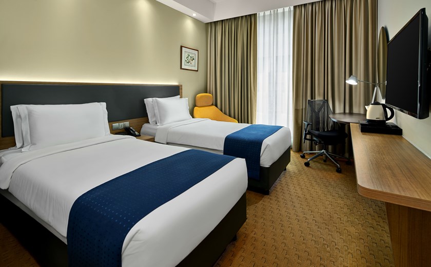 5 Nights Exclusive Singapore UltraLuxe Event Package at Holiday Inn Express Orchard Road