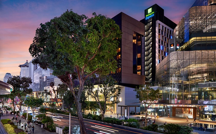 5 Nights Exclusive Singapore UltraLuxe Event Package at Holiday Inn Express Orchard Road
