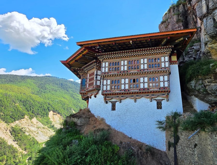 Dzongdrakha Temple Offers Peaceful Cliffs And Sacred Mountain Views