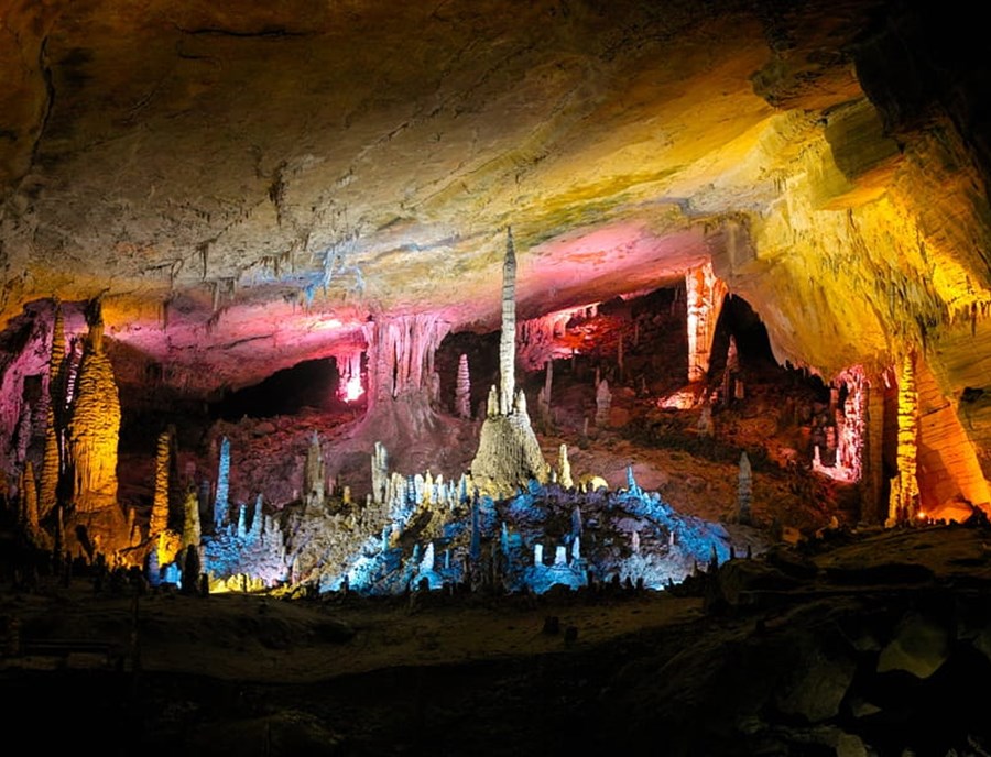Wander Through The Remarkable Chambers Of Yellow Dragon Huanglong Cave