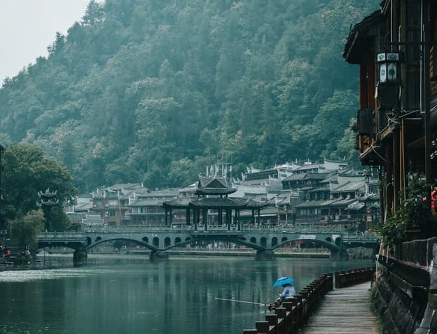Where Time Slows Down In Fenghuang