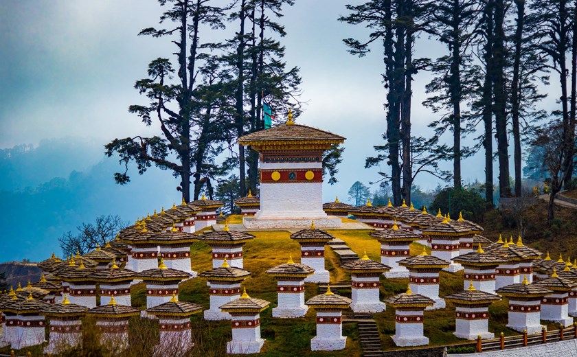 7D6N Bhutan Insider Experience with James Low