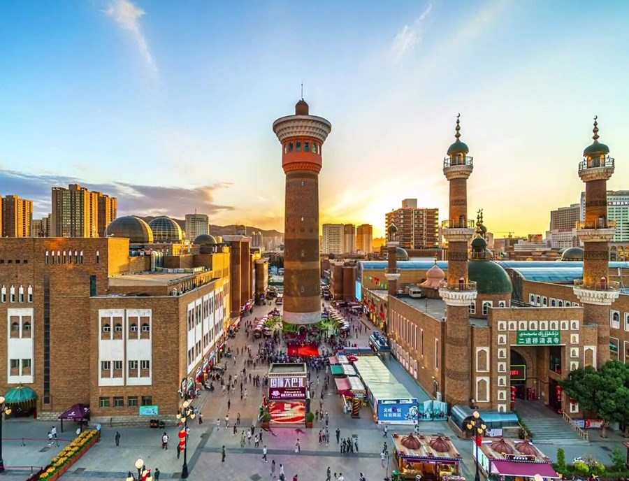 Experience The Sights, Flavours And Vibrant Culture Of Xinjiang At The Grand Bazaar In Urumqi