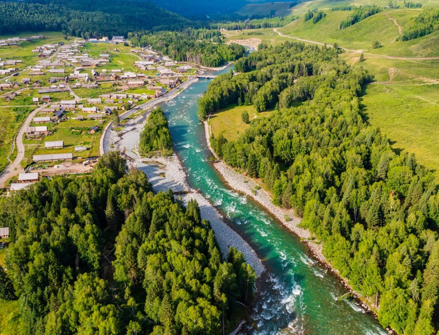 Experience The Storybook Beauty Of Hemu Village, Tucked Among The Mountains And Forests Of Xinjiang