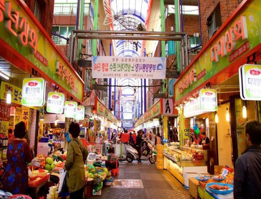 Gukje Market Is A Lively Maze Of Local Flavours, Hidden Treasures And Everyday Life In The Heart Of Busan