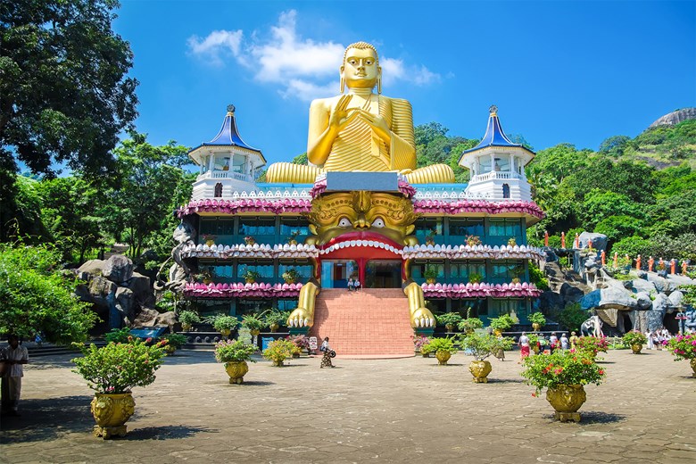 Explore the awe-inspiring Dambulla Cave Temple, adorned with over 150 Buddha statues