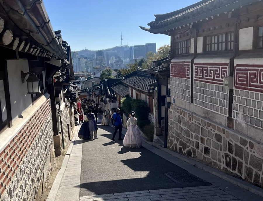 Bukchon Hanok Village