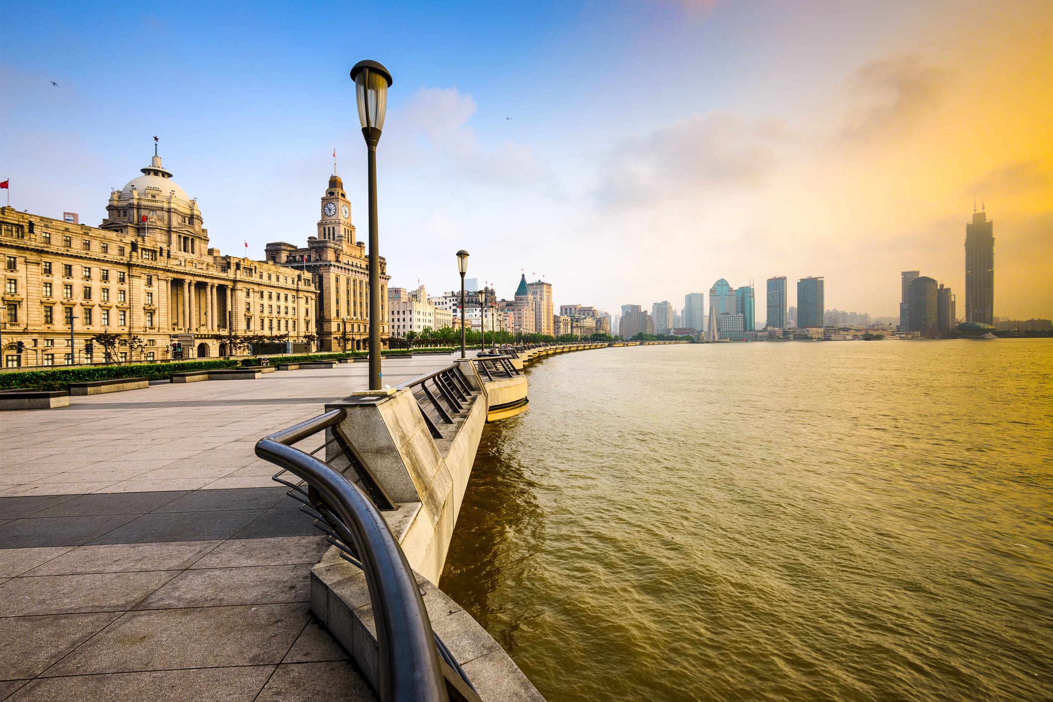 Let Shanghai unfold beneath you from a riverside retreat