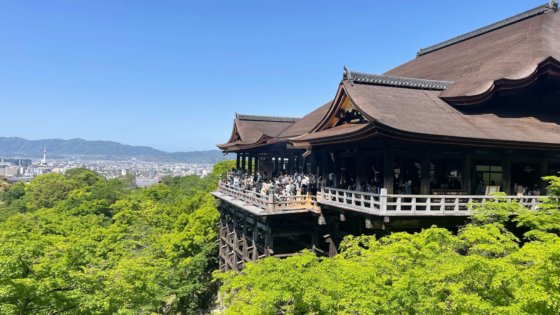 Kiyomizu Dera Temple Welcoming Travellers Beneath The Summer Sun